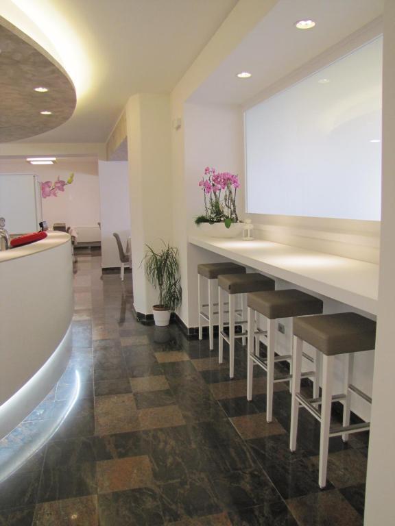 Hotel Scarano Levico Terme Bagian luar foto