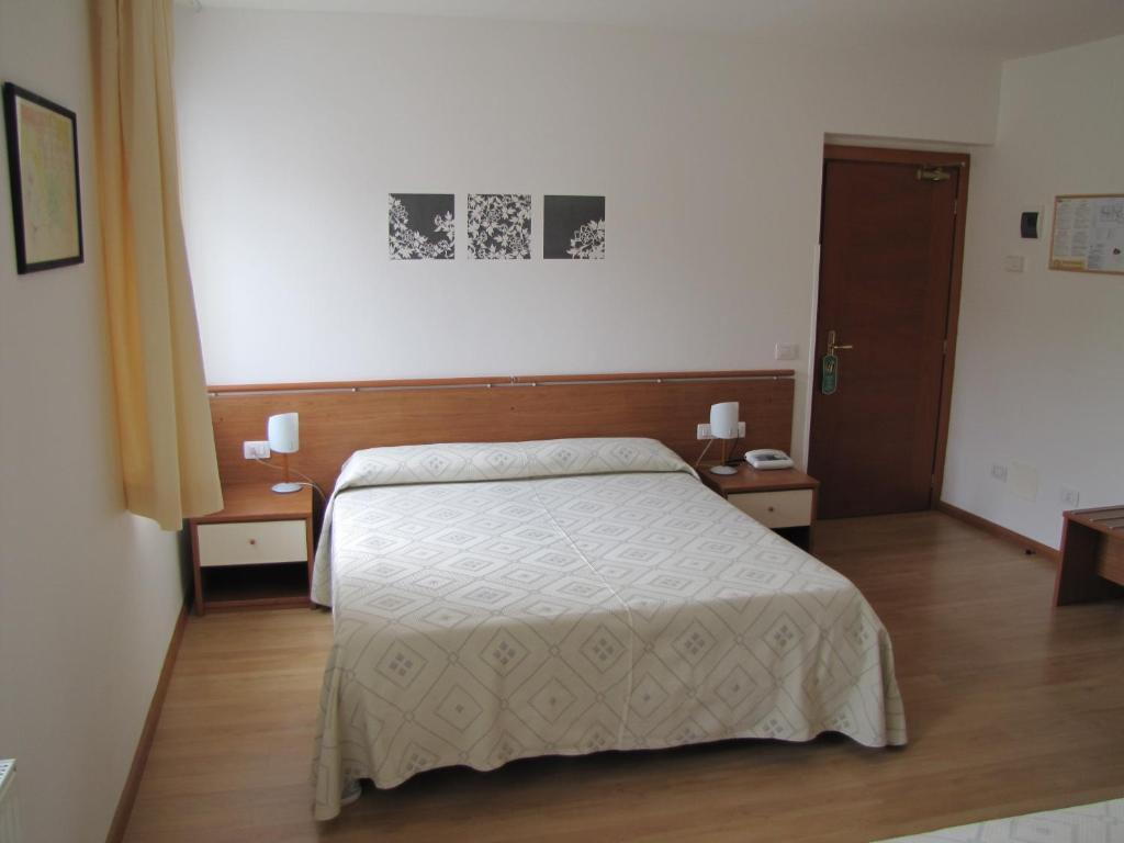 Hotel Scarano Levico Terme Ruang foto